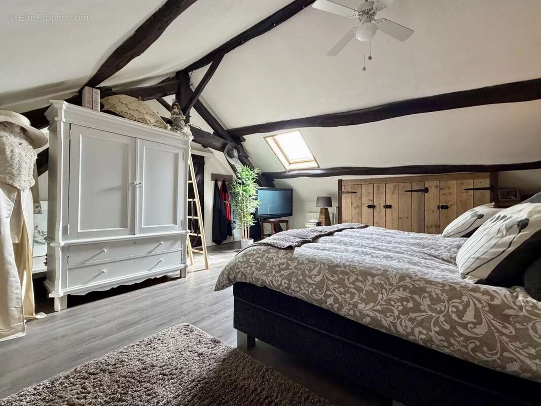 Maison à SAVIGNY-POIL-FOL