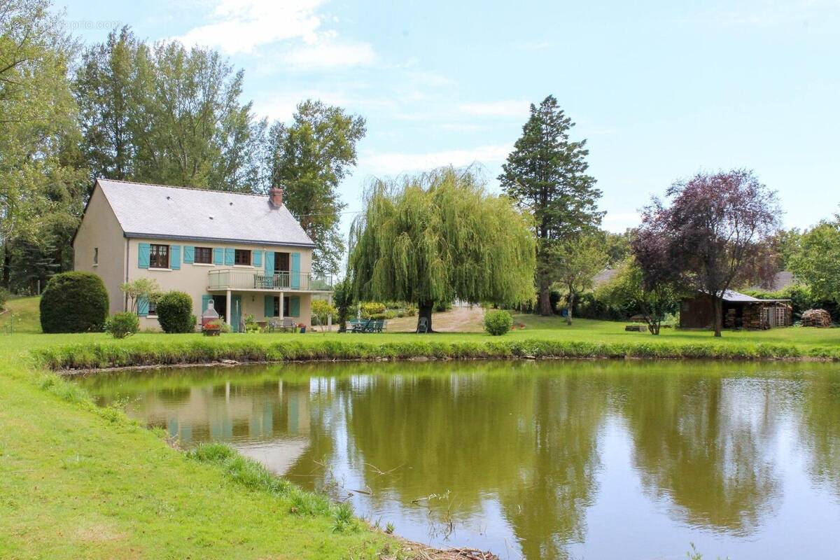 Photo 1 - Maison à LONGUE-JUMELLES