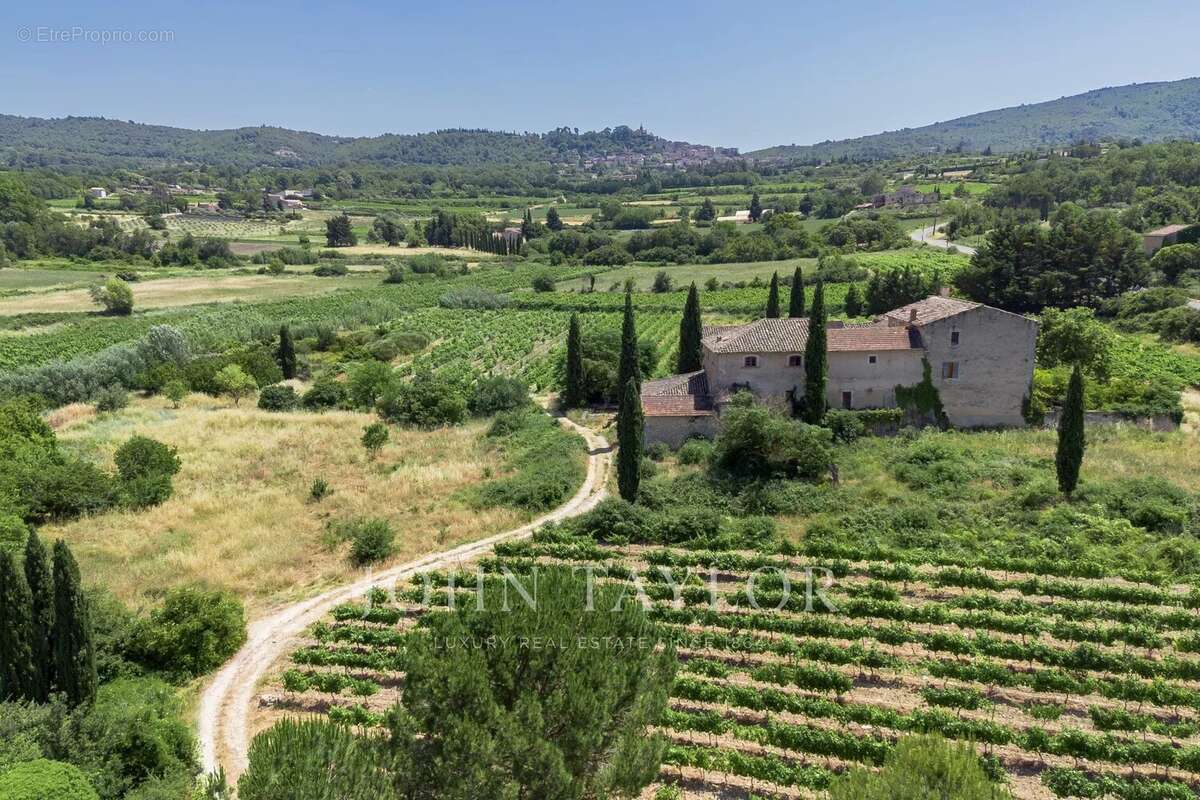 Maison à BONNIEUX