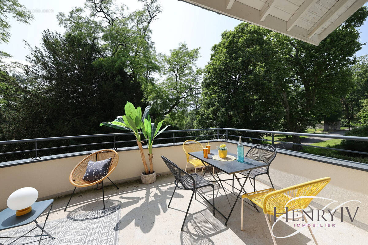 Appartement à SAINT-NAZAIRE-LES-EYMES
