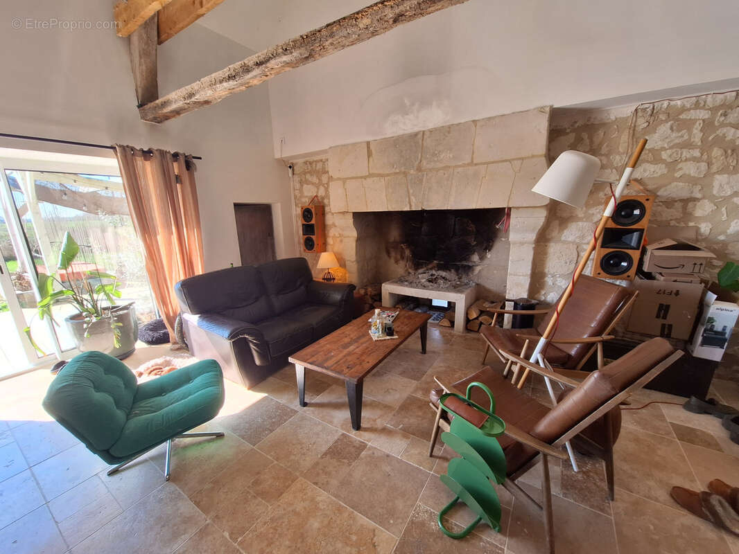 Maison à RESTIGNE