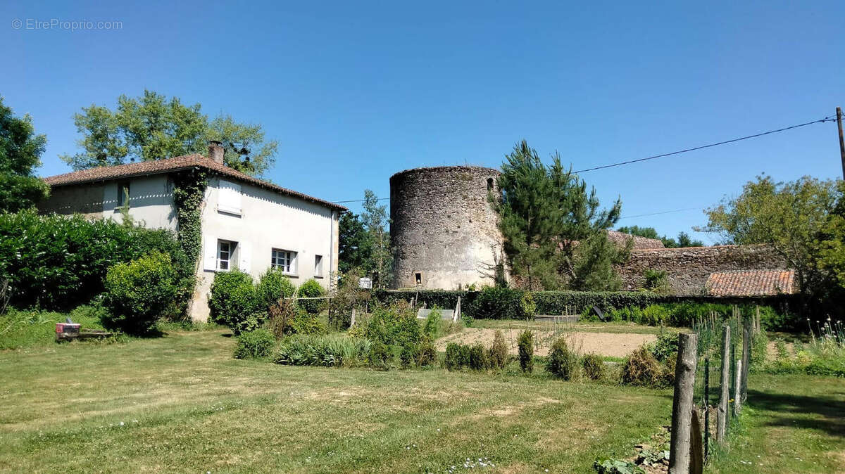 OVERVIEW - Maison à ANSAC-SUR-VIENNE