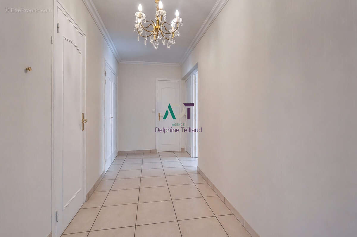 Appartement à MEYLAN