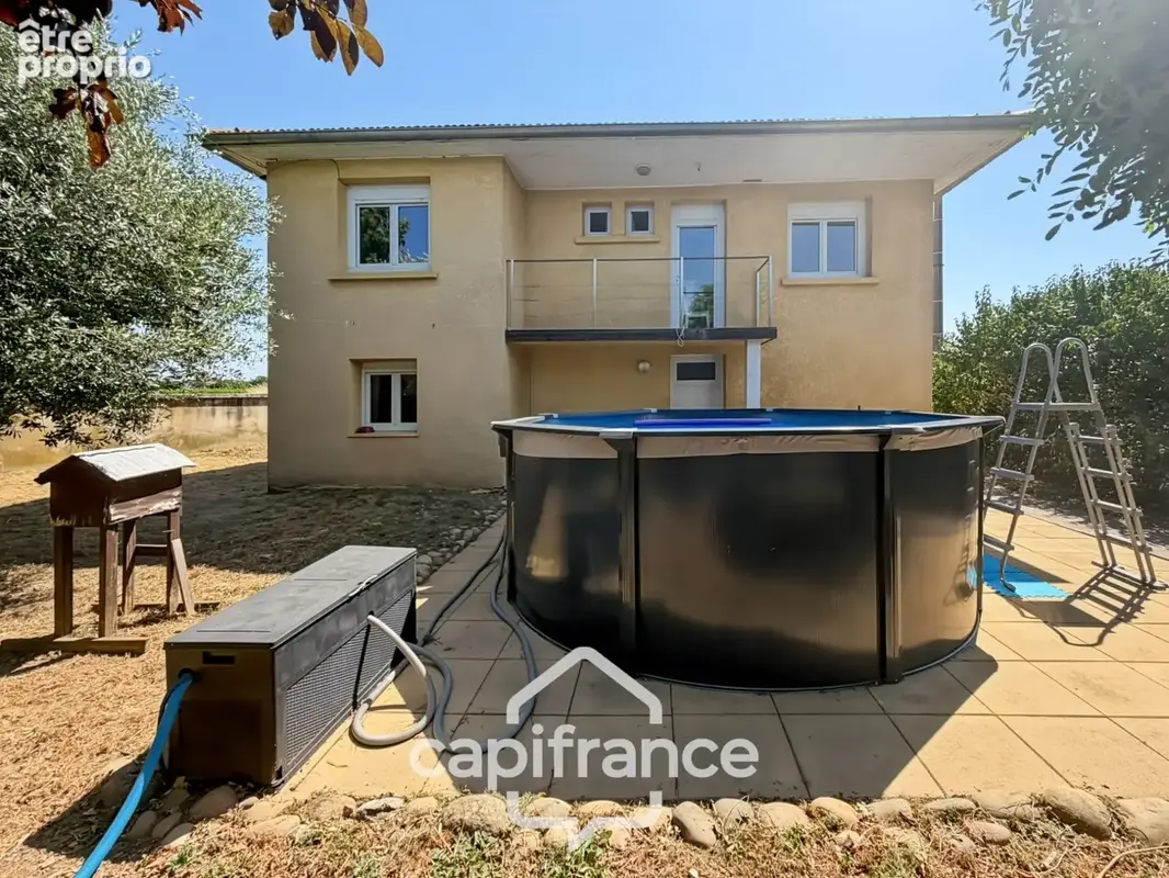 Chanas – Une maison familiale au cœur d'un environnement naturel privilégié composée de 6 pièces - photo 2