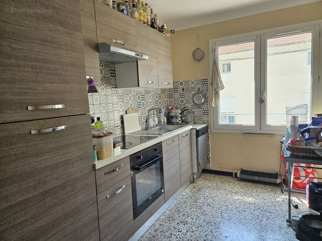 Appartement 69 m² à Orange  - photo 4