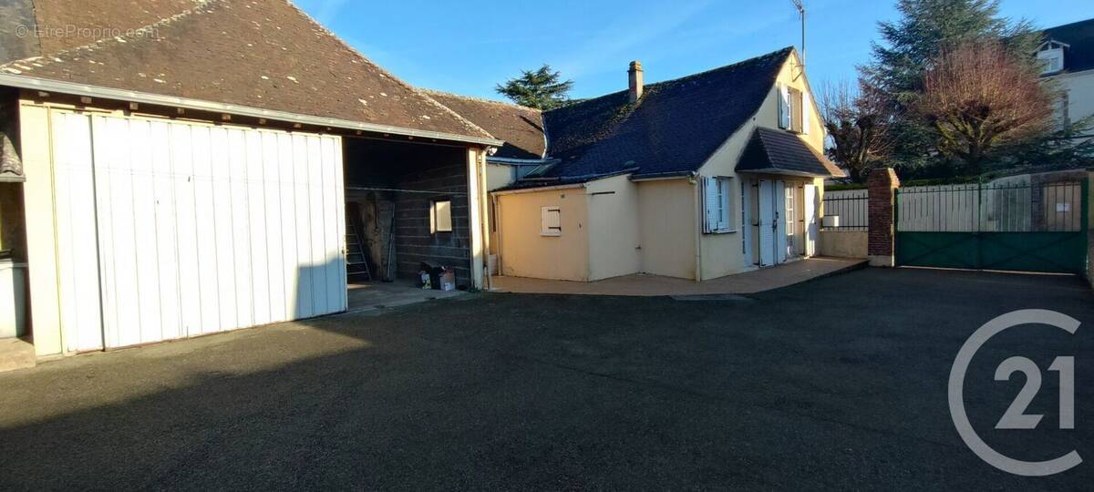 Maison à ILLIERS-COMBRAY