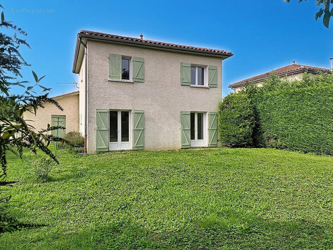 Maison à LAGNIEU