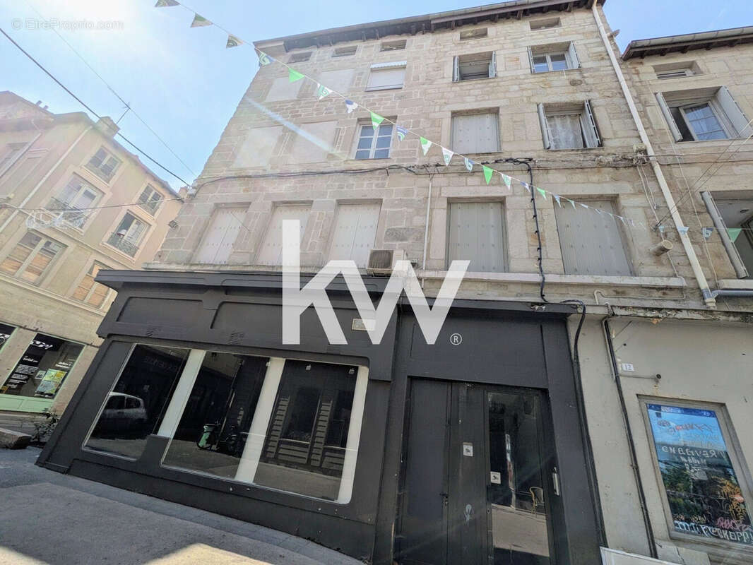 Appartement 39 m² à Saint-Etienne  - photo 8