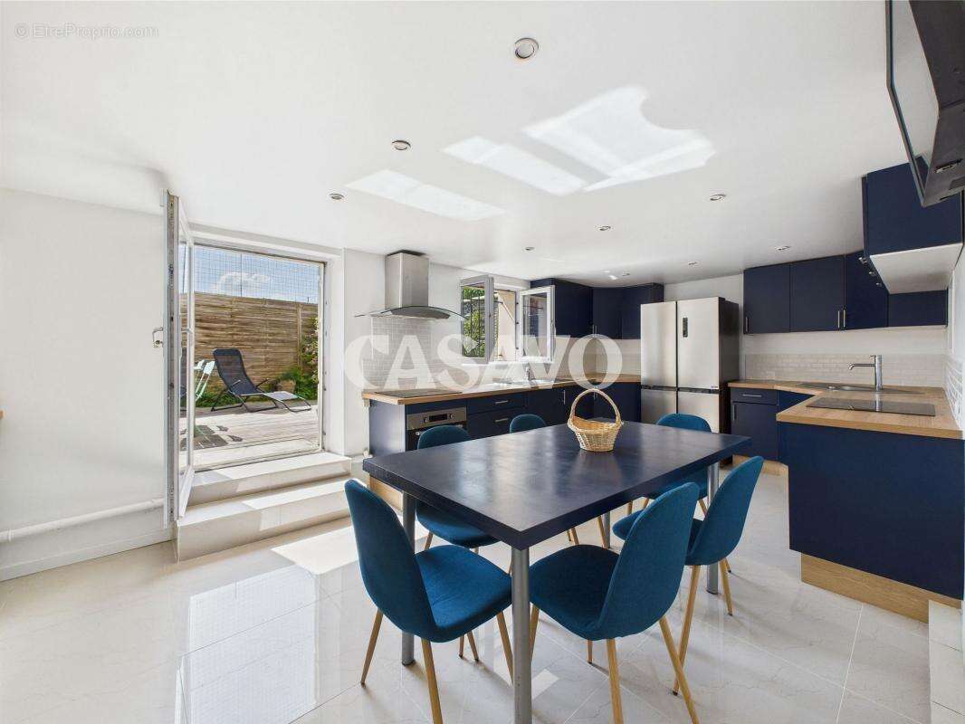 Maison à IVRY-SUR-SEINE