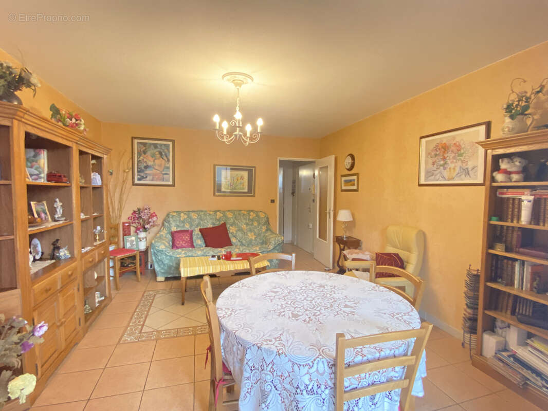 Appartement à SANARY-SUR-MER