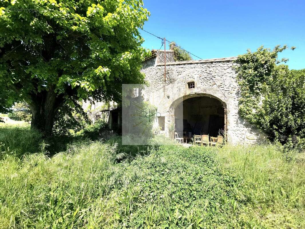 Maison à BONLIEU-SUR-ROUBION