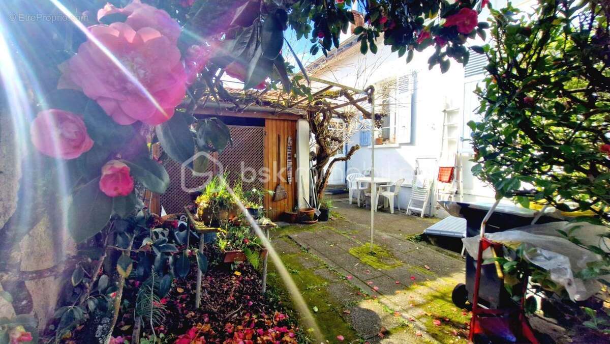 Maison à VIC-EN-BIGORRE