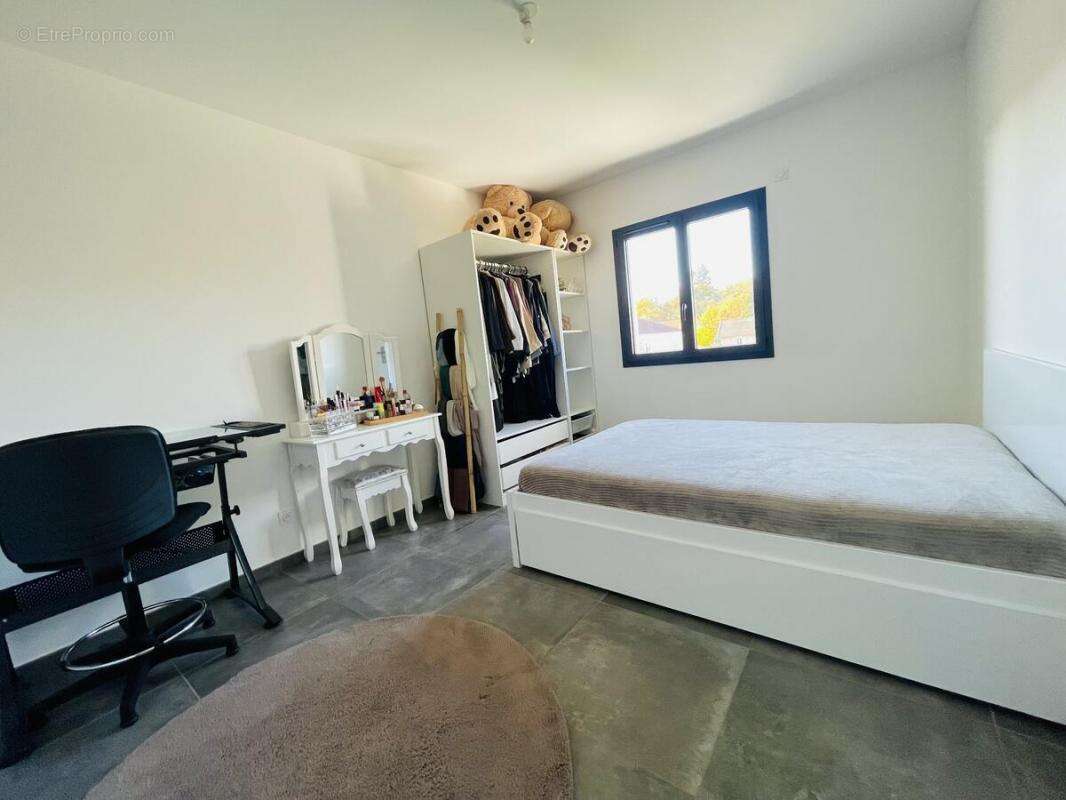 Maison à PONT-DE-CHERUY