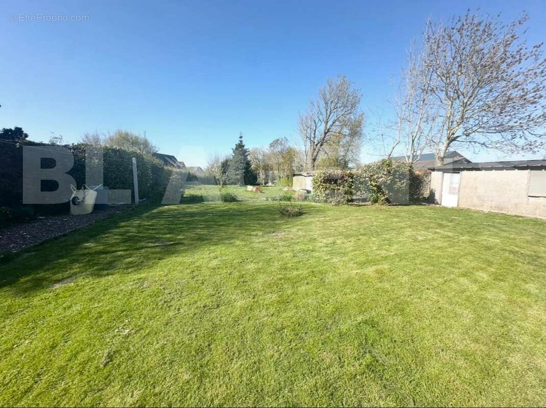 Messenger_creation_4D368318-AB0E-4565-9679-835C12371910 - Maison à BELLEVILLE-SUR-MER