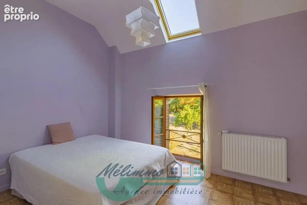Maison 8 pièces 229 m² à vendre à Villeneuve-Les-Genets (89350) - photo 5