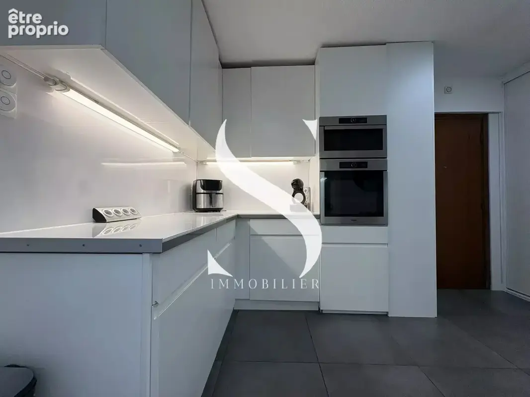 Appartement 4 pièces à vendre Golfe Juan Centre ville - photo 6