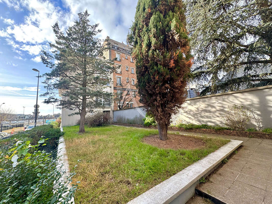 Appartement à FONTENAY-SOUS-BOIS