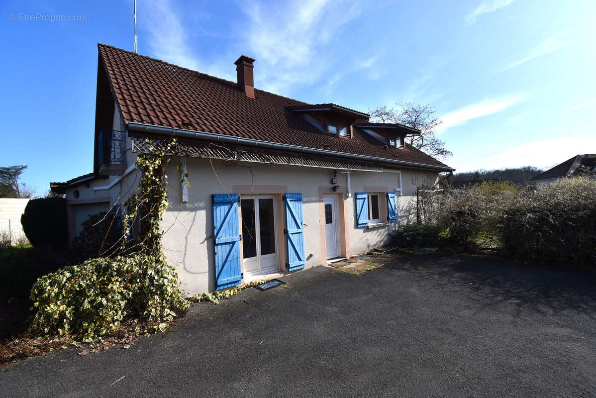 Maison à SAINT-SAUVEUR