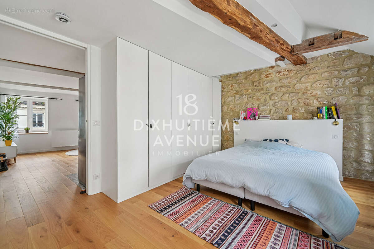 Appartement à PARIS-18E