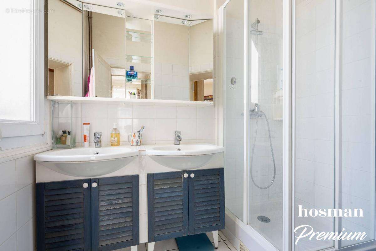 Appartement à PARIS-2E
