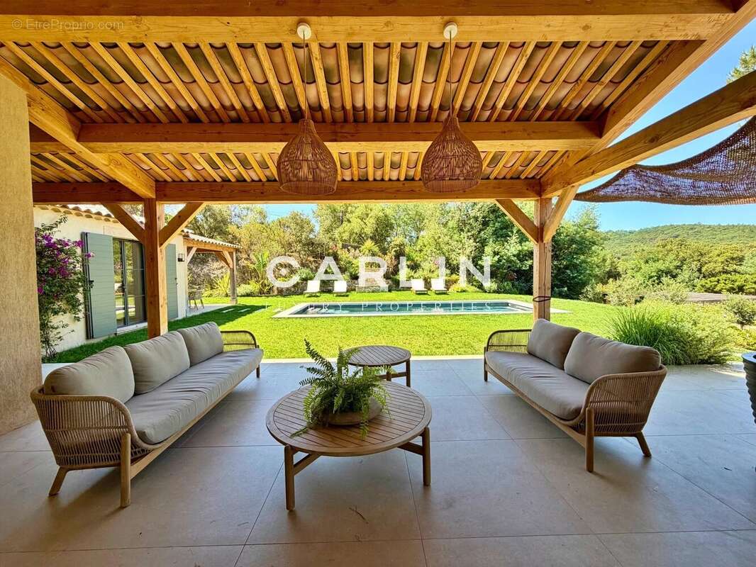 Maison à GASSIN