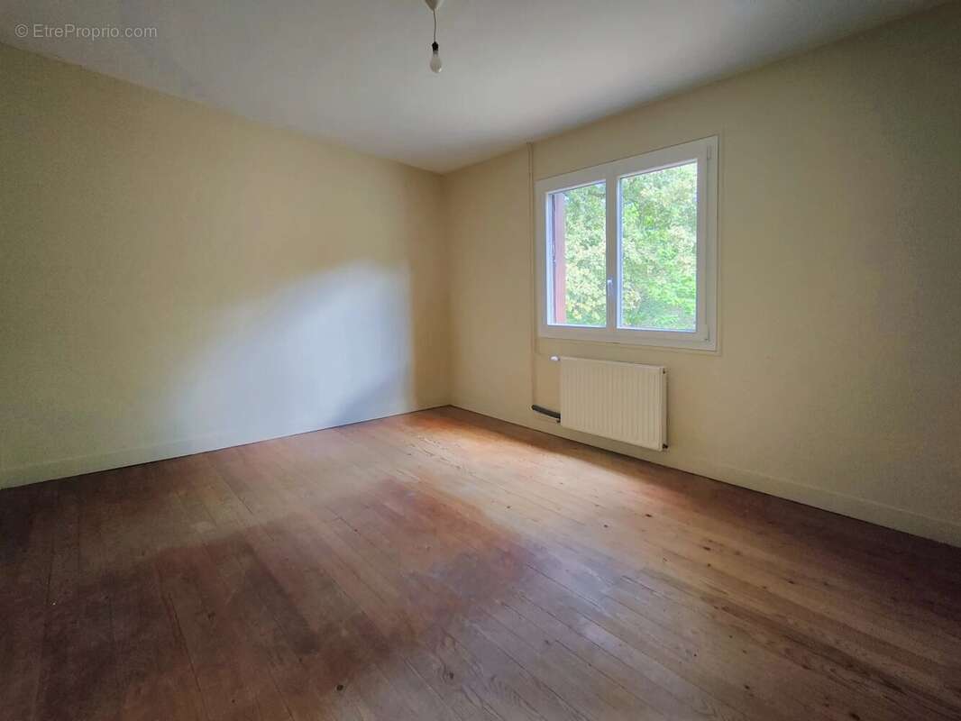 Maison à CABANAC-ET-VILLAGRAINS