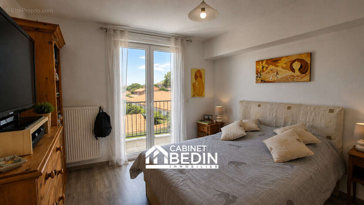 Appartement 65 m² à La Teste-De-Buch  - photo 4