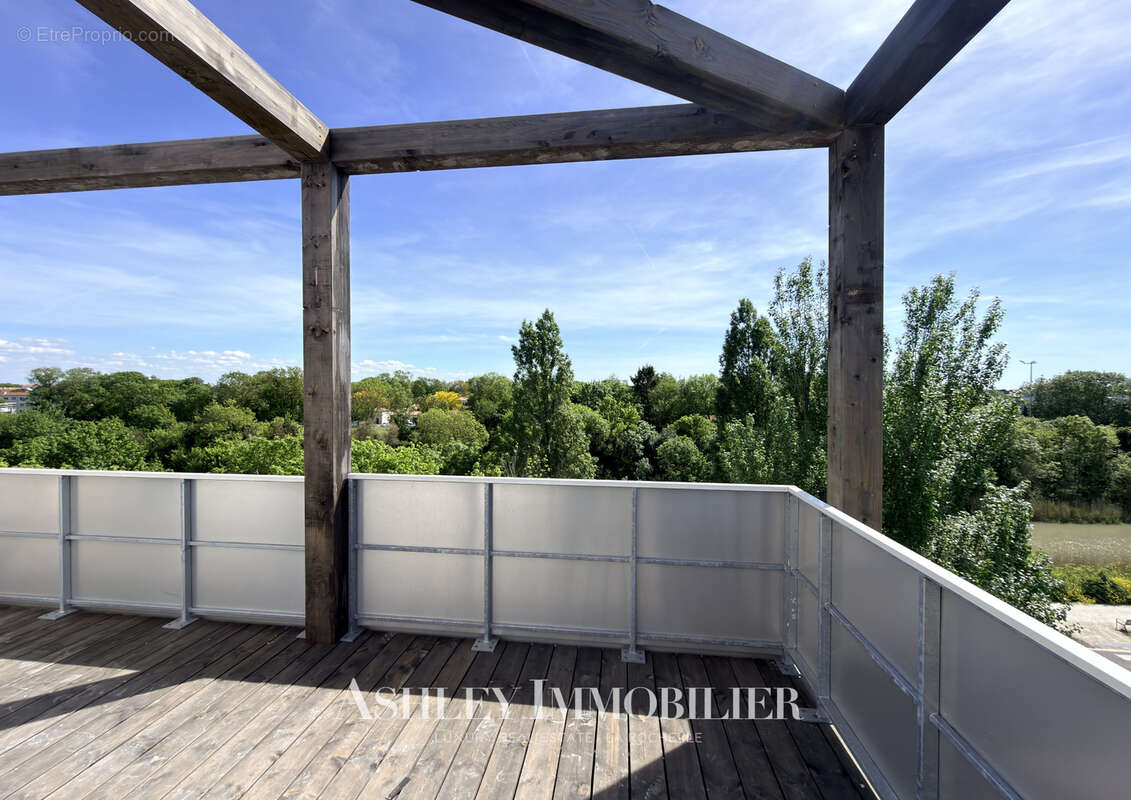 A vendre appartement  type 4 la rochelle - vue sur le canal de rompsay - photo 2