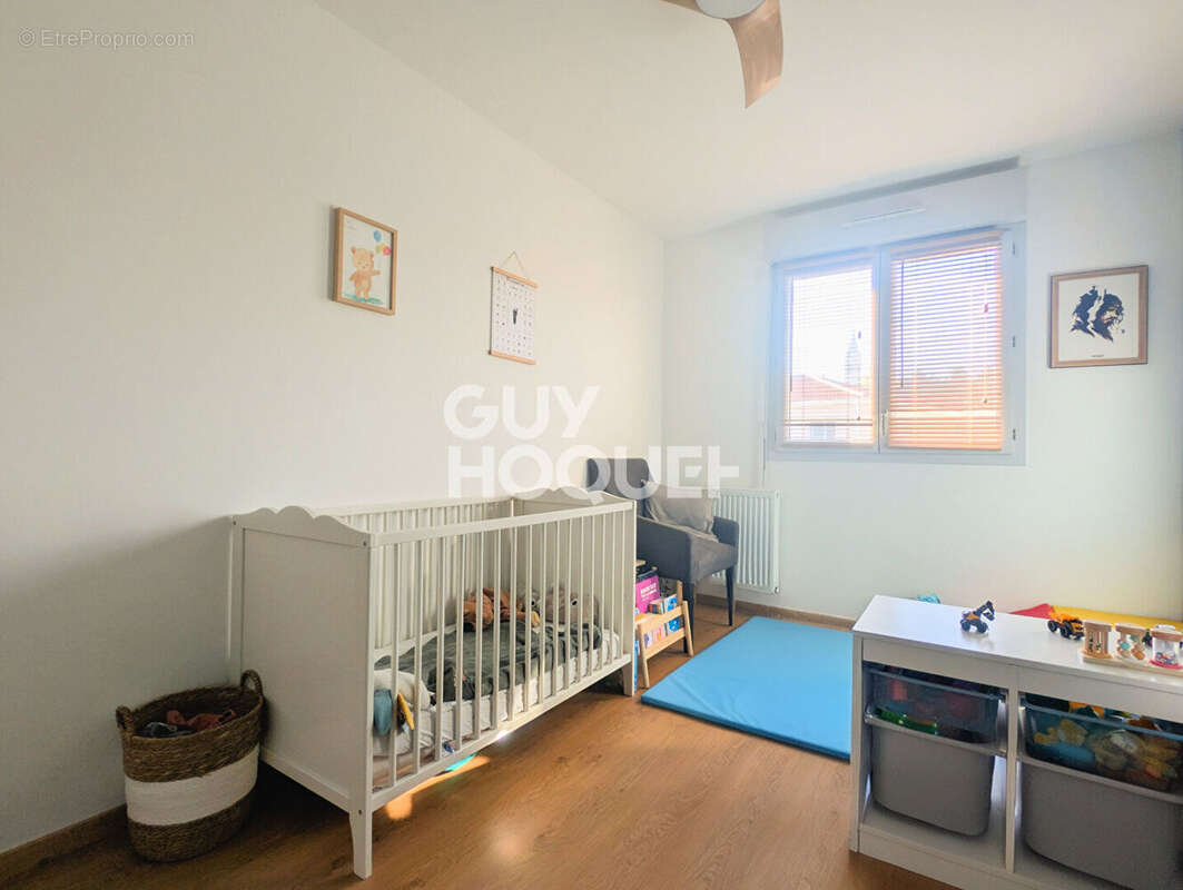 Maison à PONT-EVEQUE