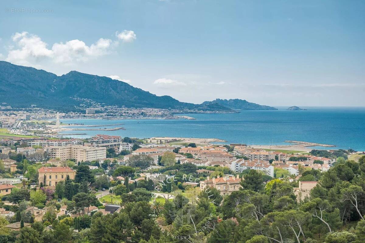 Appartement à MARSEILLE-8E