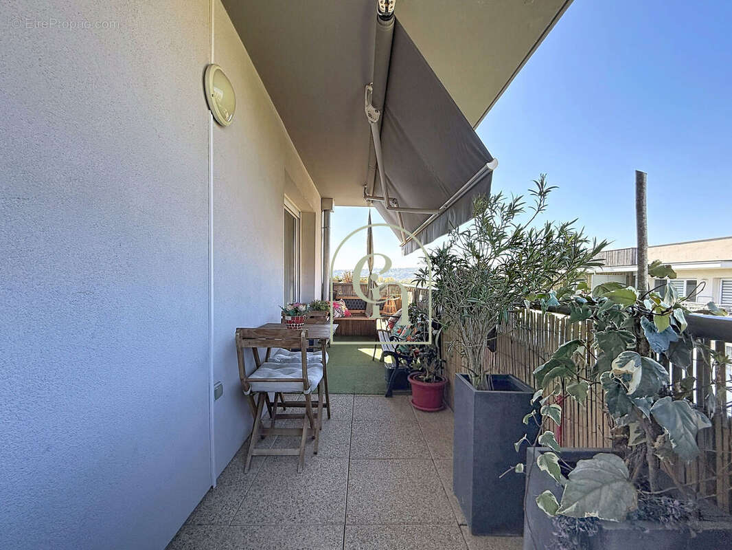 Photo 8 - Appartement à L'ISLE-D'ABEAU