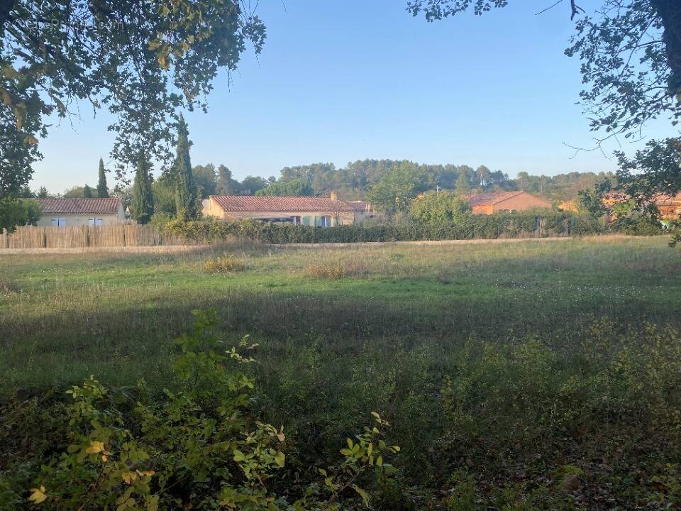 Terrain à BORMES-LES-MIMOSAS