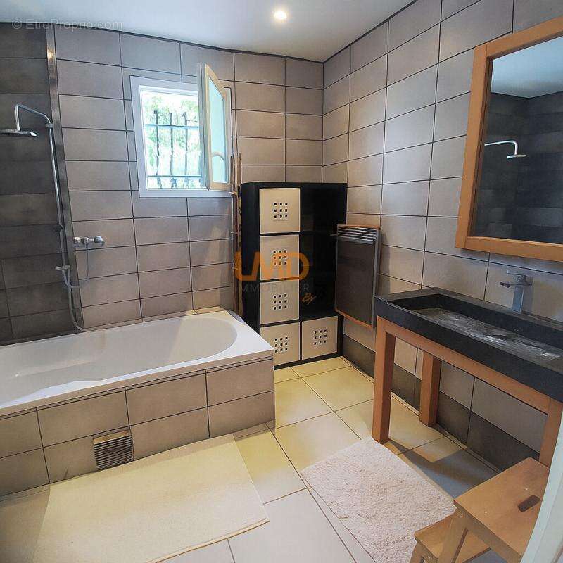 Maison à SAINT-CHRISTOL-LES-ALES