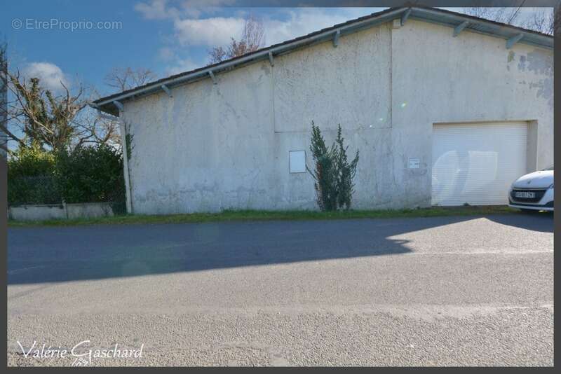 Maison à SAINT-SEURIN-SUR-L&#039;ISLE