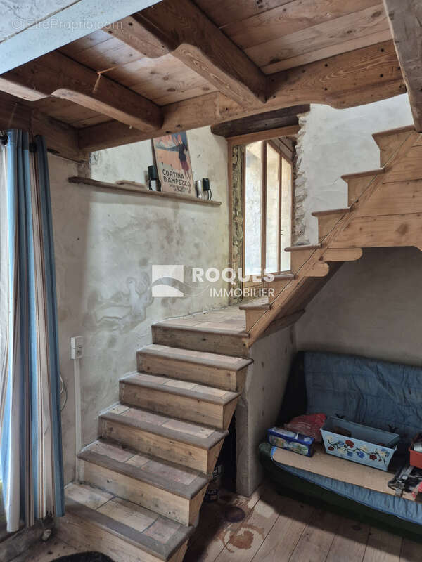 A VENDRE, 15 minutes LE CAYLAR, sur le plateau du Larzac, maison de caractére à rénover avec dépendance et jar - photo 20