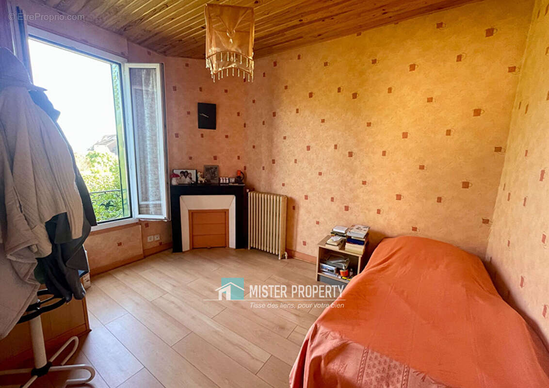 Maison à SARTROUVILLE