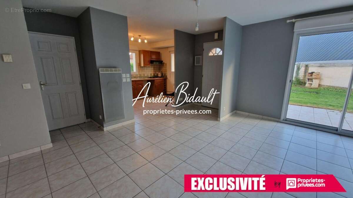 Maison à GROSSOEUVRE