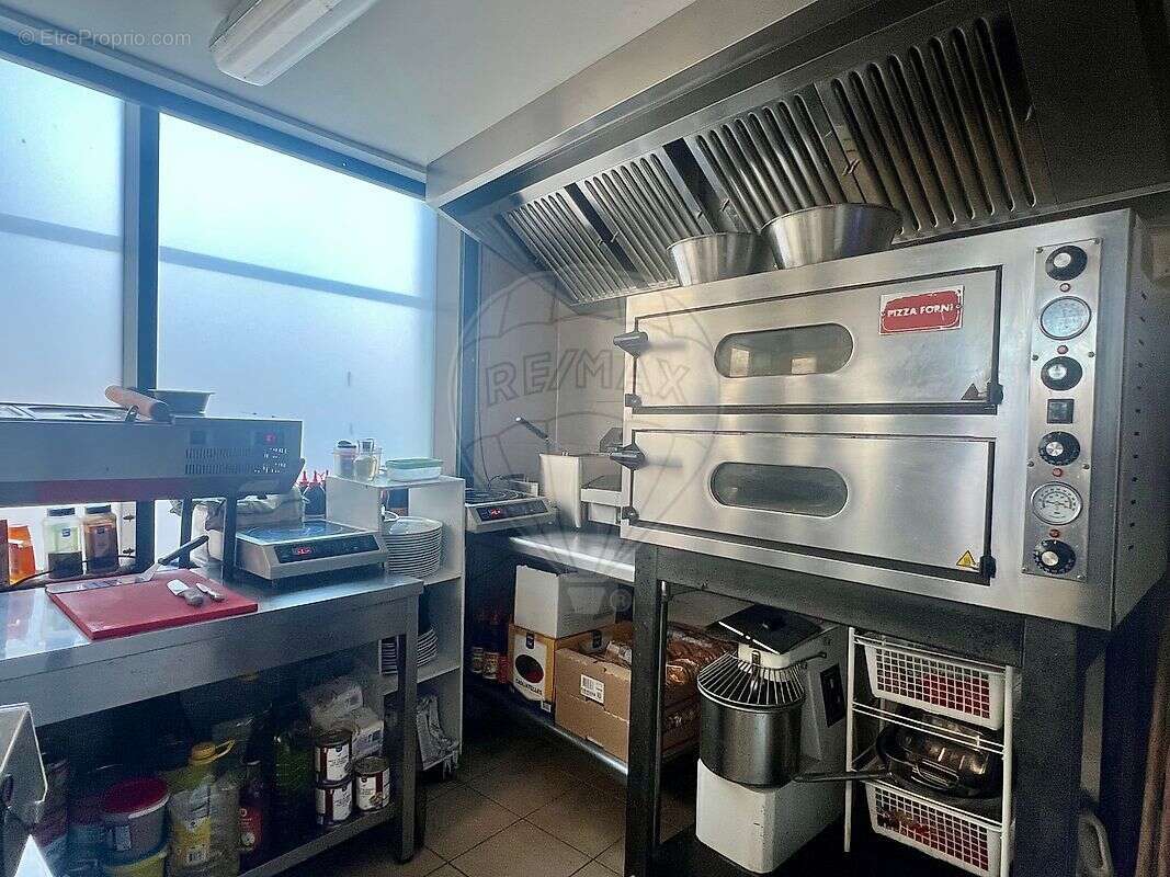 Commerce à LES MATHES