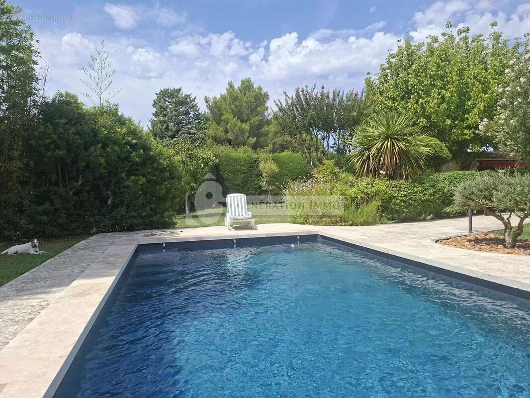 Fontvieille - maison familiale en campagne avec jardin paysagé et piscine - photo 5
