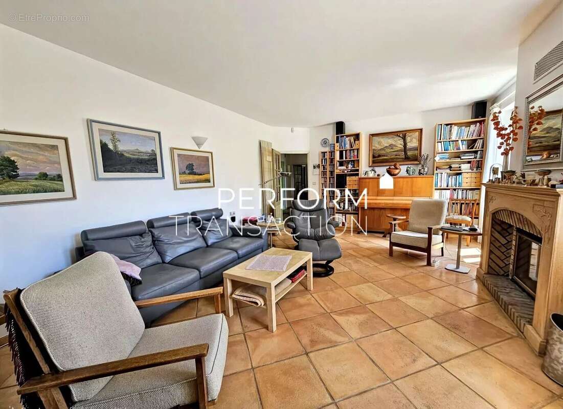 Propriété d'architecte 250m² avec piscine - photo 8
