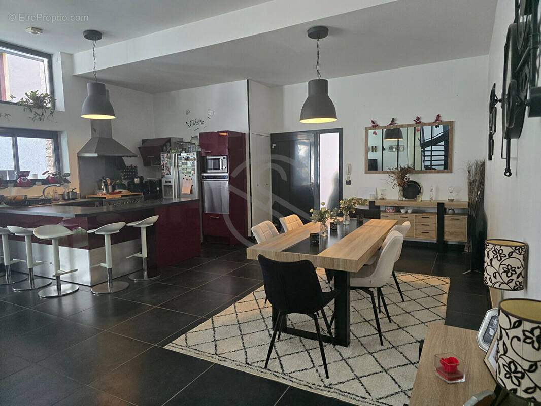 Appartement à LA COTE-SAINT-ANDRE