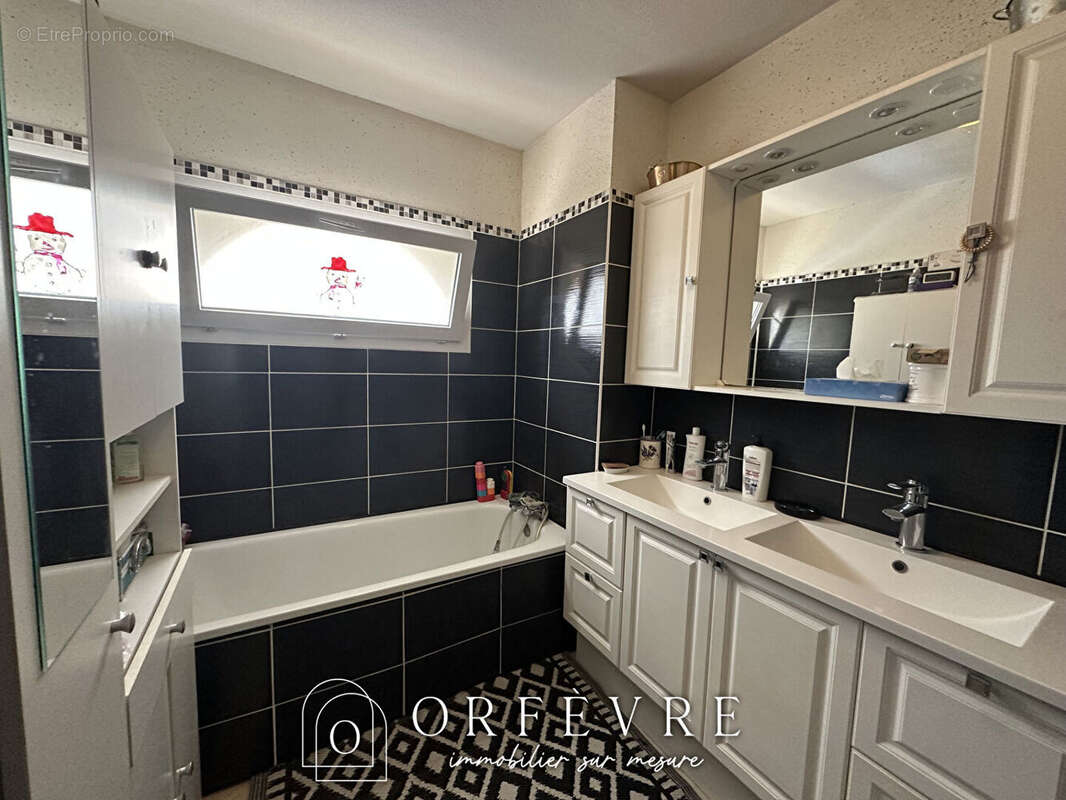 Maison à CASTELNAU-LE-LEZ