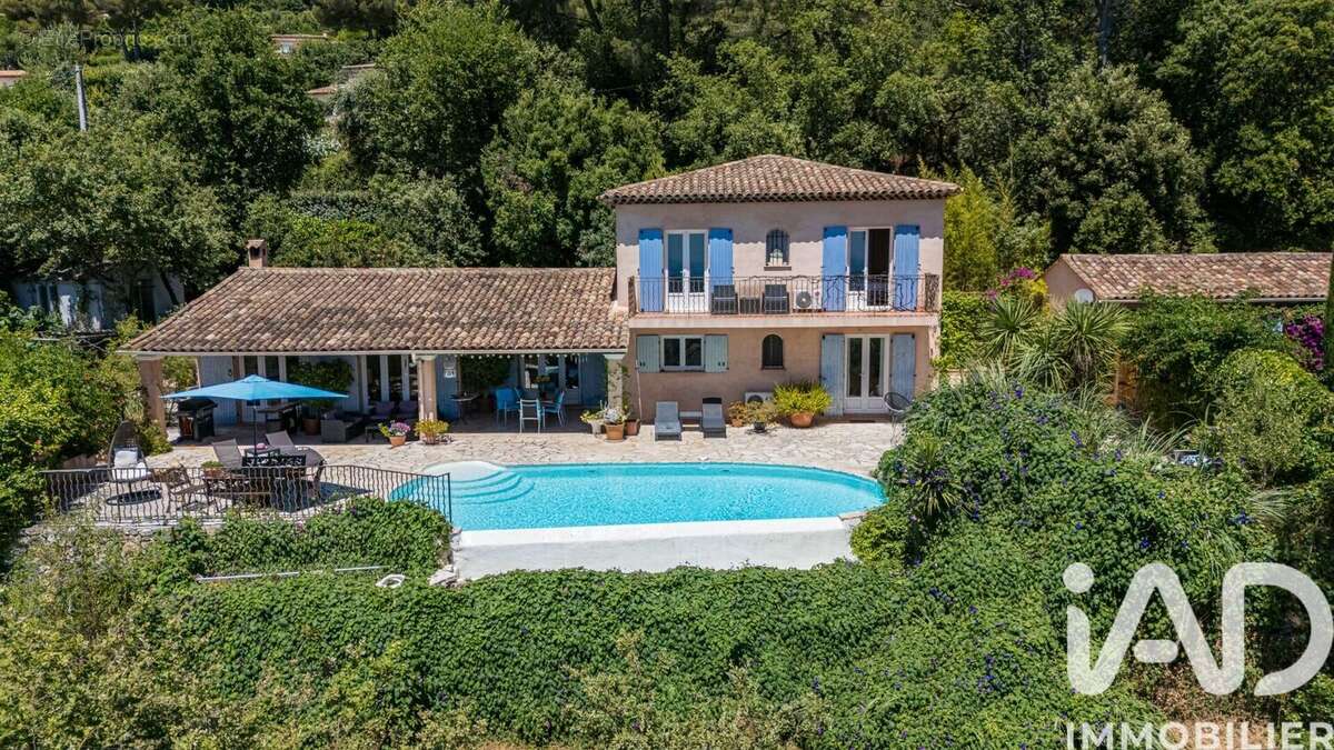 Photo 2 - Maison à TOURRETTES-SUR-LOUP