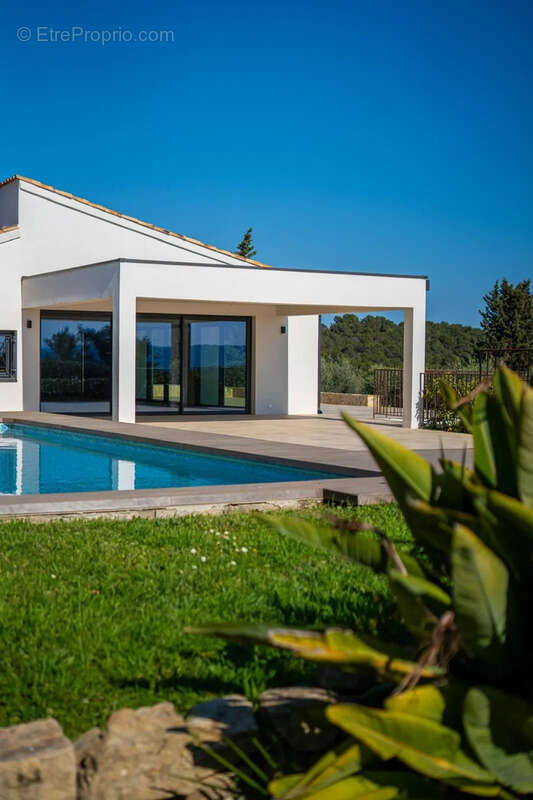 Maison à OPIO