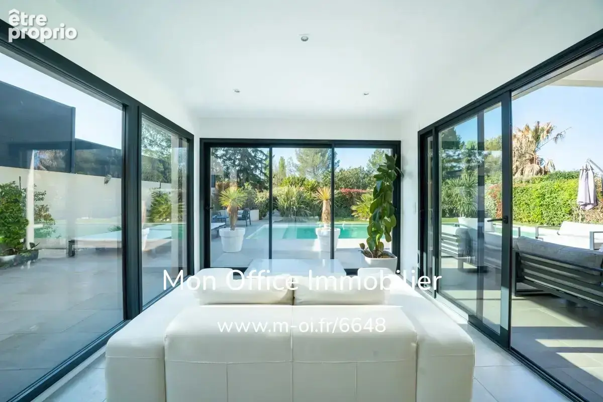 Référence : 6648-YAN - Villa contemporaine - 4 pièces - piscine - garage - photo 6
