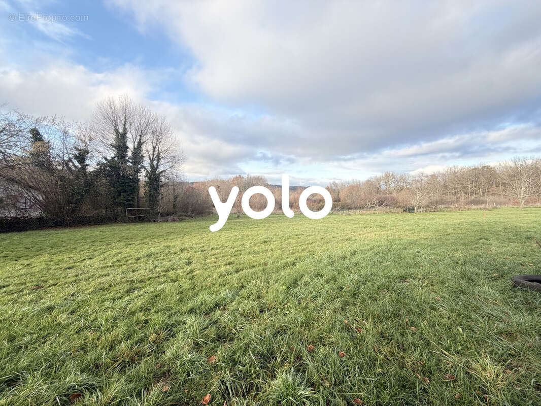 Terrain à CHANCELADE