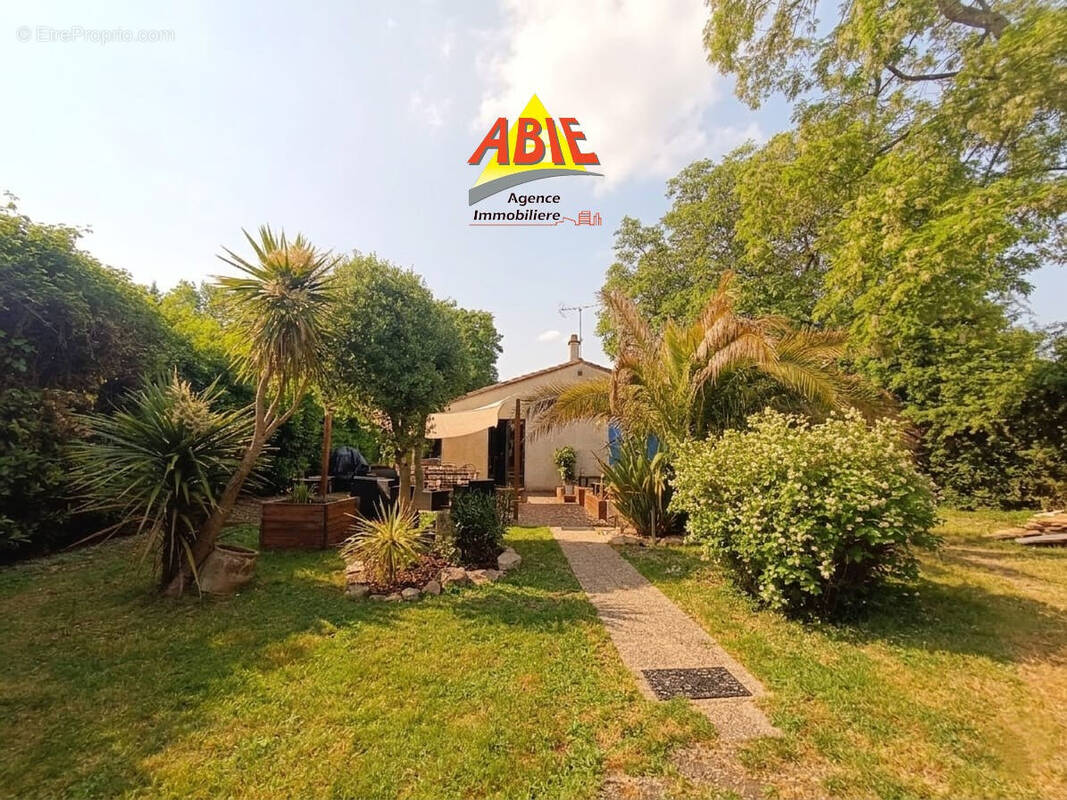 Photo 1 - Maison à COULON