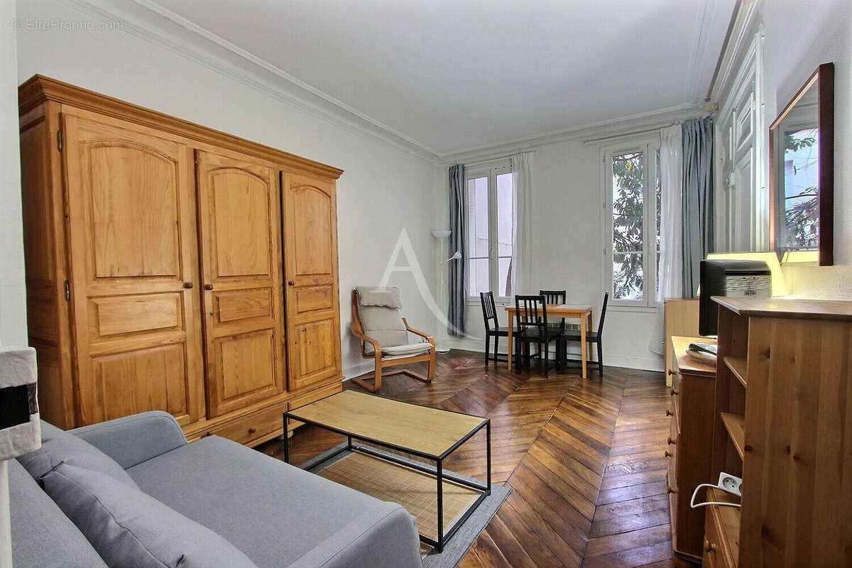 Appartement à LEVALLOIS-PERRET