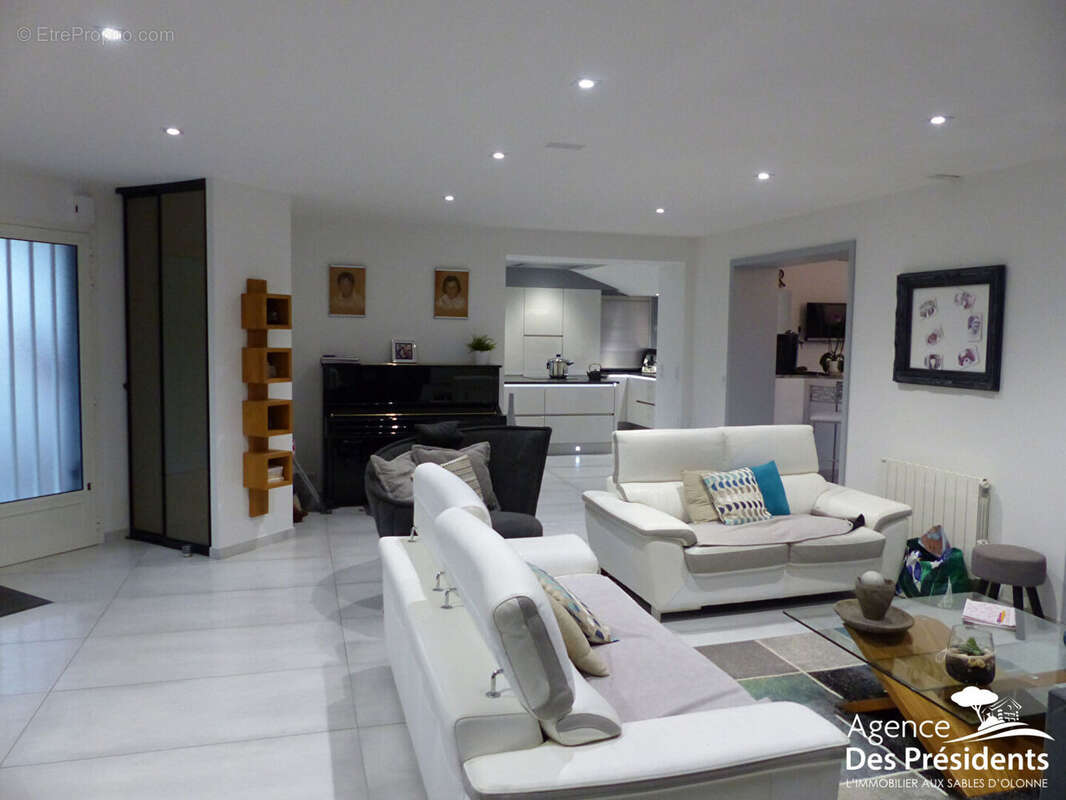 Maison à TALMONT-SAINT-HILAIRE