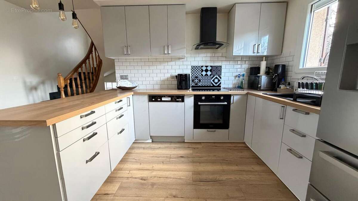 Maison à NEUILLY-SUR-MARNE